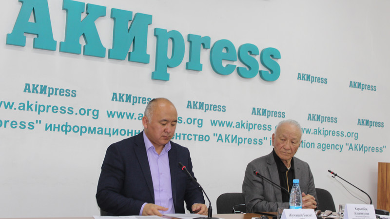 Адвокат А.Калиева назвал имена 7 родственников экс-директора Н.Омуркул уулу, работающих на ТЭЦ Бишкека (должности) — Tazabek
