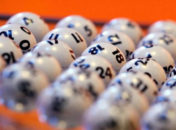 Ряд депутатов выступили за запрет лотерейной деятельности, правительство настроено не так кардинально — Tazabek