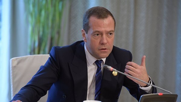 Премьер РФ Д.Медведев в качестве примера успешного сотрудничества с КР назвал транспортное и газовое сотрудничество — Tazabek
