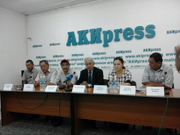 Кыргызстанские грузоперевозчики потребовали запретить китайским перевозчикам возить грузы до Бишкека и Оша — Tazabek