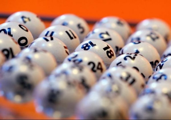 Депутаты обвинили правительство в затягивании процесса подписания законопроекта о запрете лотерейной деятельности — Tazabek