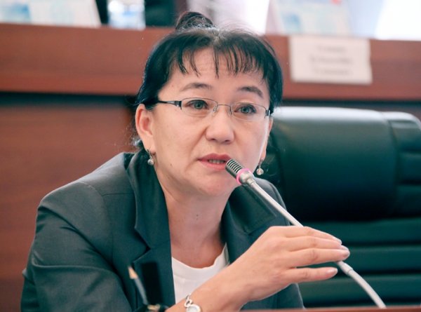 Депутат А.Алтыбаева призвала поддержать разработку метода обезвреживания цианид содержащих стоков золотоизвлекающих фабрик — Tazabek