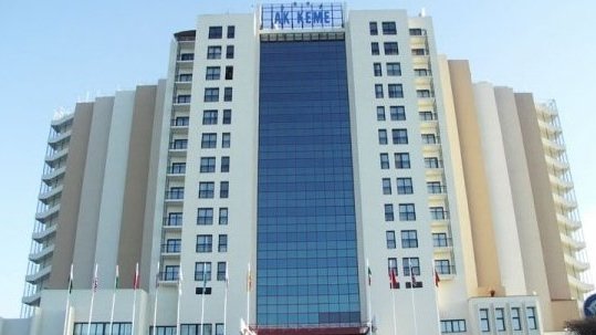 Второй аукцион по продаже отеля «Ак-Кеме» не состоялся, по закону здание должно перейти Минфину — Tazabek
