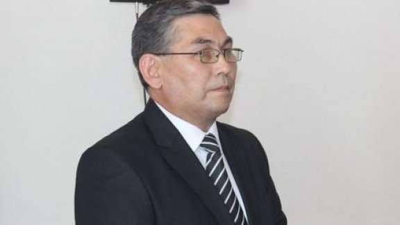 Замглавы Минэкономики Б.Тюменбаев заявил, что налоговые льготы предоставлены на 20 млрд сомов — Tazabek