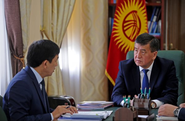 Премьер С.Жээнбеков указал на недочеты в деятельности госпредприятий — Tazabek