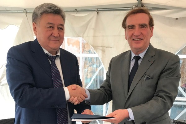 ЕЭК подписала с международным союзом железных дорог меморандум о взаимопонимании — Tazabek