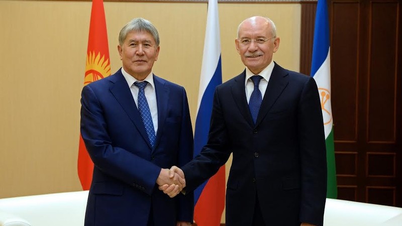 А.Атамбаев и Р.Хамитов пошутили, что хотели бы покорить пик Путина — Tazabek