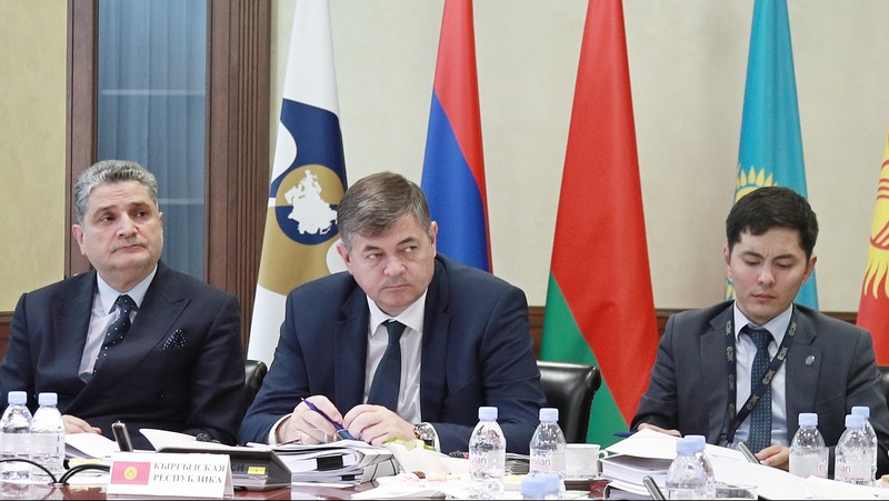 Страны ЕАЭС работают над вопросами по одновременному вступлению Таможенного кодекса в силу с 1 января 2018 года, - правительство — Tazabek