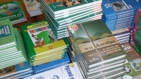 В Нарынской области школы обеспечены учебниками на 77,79%
