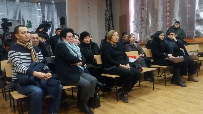 Жители просят депутатов помочь со сдачей в эксплуатацию дома «Иска-Строй», глава которой находится под стражей — Tazabek
