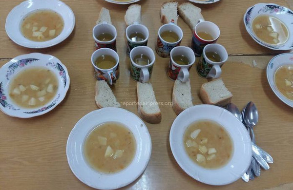 Министерство образования проверит качество питания в детских садах республики
