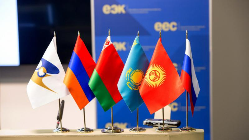Объем взаимной торговли Кыргызстана со странами ЕАЭС вырос на 4,9%, составив более $1 млрд — Tazabek