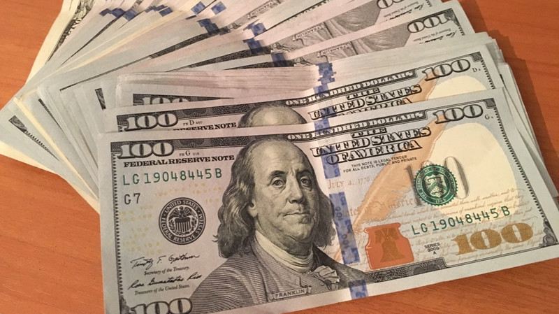 «Курс валют»: Доллар продается по 69,10 сома — Tazabek