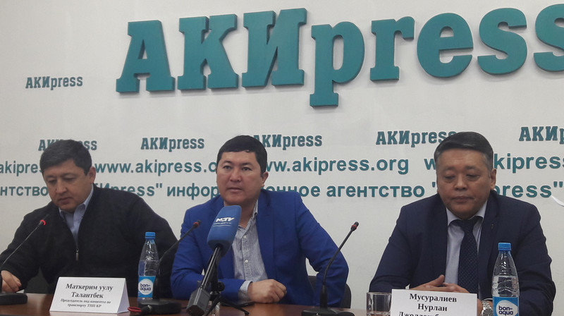 Кыргызстанские грузоперевозчики жалуются на действия российских таможенников и казахстанских налоговиков, - ТПП КР — Tazabek