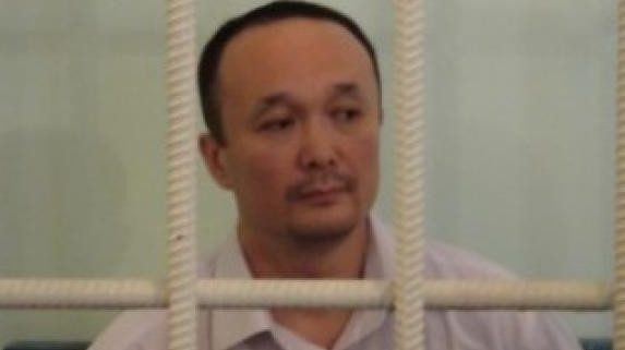Верховный суд изменил наказание экс-главе MegaCom Азамату Мурзалиеву, адвокат говорит о нарушениях — Tazabek
