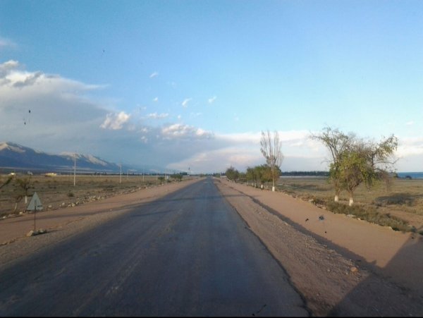 Депутат У.Жылкыбаев заявил, что до сих не выделены 500 млн сомов на реконструкцию автодороги Балыкчы—Корумду — Tazabek