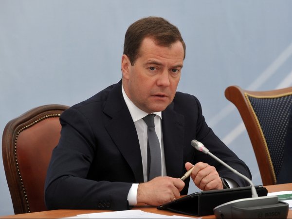 Россия инвестирует в газотранспортную отрасль Кыргызстана 100 млрд рублей, - премьер РФ Д.Медведев — Tazabek