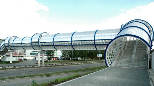 На трассе Бишкек—аэропорт «Манас» планируется построить 3 надземных перехода на 48 млн сомов, - Минтранс — Tazabek
