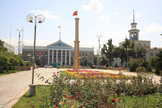 Мэр К.Кулматов: Мэрия Бишкека готова остановить строительство 88 объектов — Tazabek