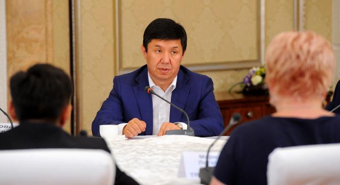 На ремонт и строительство 49 дорог по Бишкеку будет выделено 3 млрд сомов, - премьер — Tazabek
