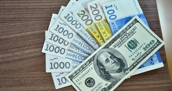 Экономист У.Кадыр обозначил причины укрепления сома до 70 за доллар — Tazabek