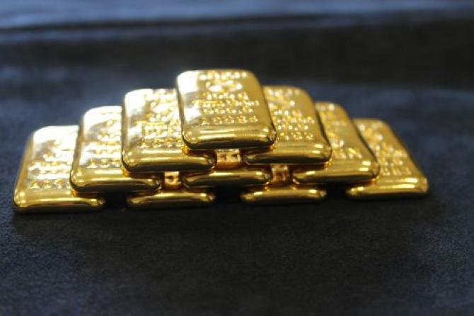 На сегодня мерные золотые слитки покупаются по 3,7 тыс. сомов за 1 грамм, - Нацбанк — Tazabek