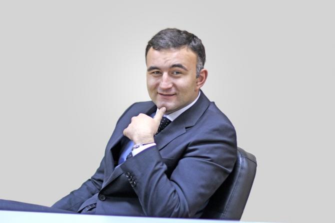 Директор по правовым вопросам Sky Mobile (ТМ Beeline) Дмитрий Ветлугин покинул компанию — Tazabek