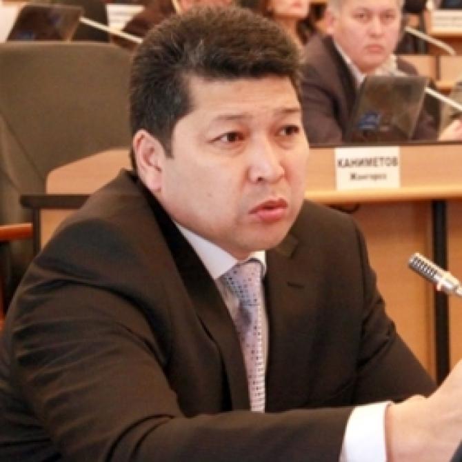 Депутат З.Жамалдинов возмутился стоимостью авиабилетов на рейсы Бишкек—Ош — Tazabek