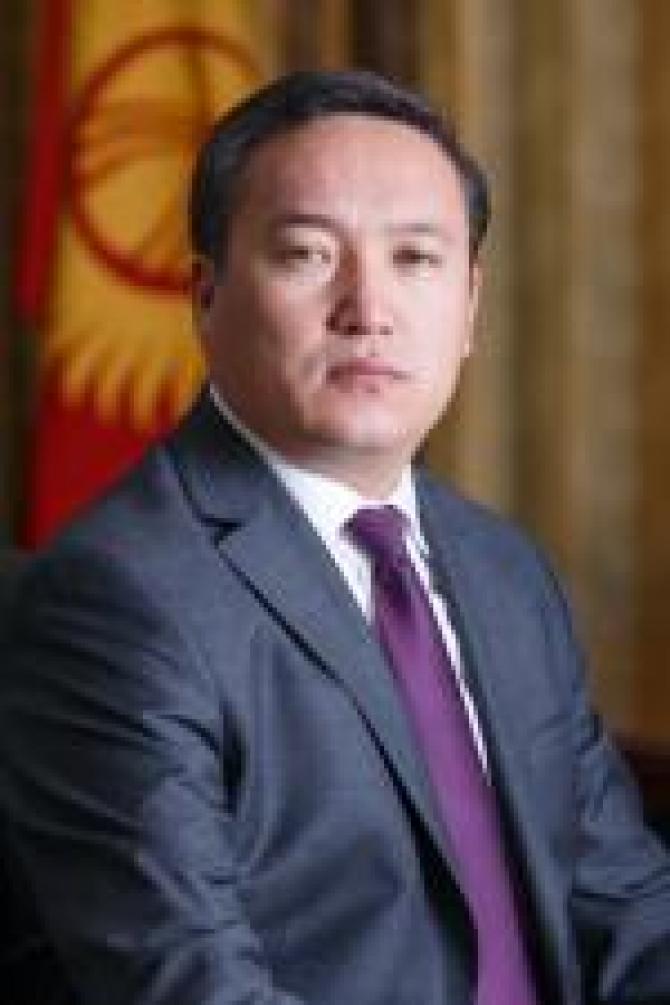 Налоговики Кыргызстана и Казахстана теперь вместе будут бороться с лицами, завозящими неучтенный товар — Tazabek