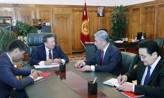В рамках ЕАЭС страны получают новые возможности, у каждой есть преимущества, в том числе и у КР, - посол А.Бозжигитов — Tazabek
