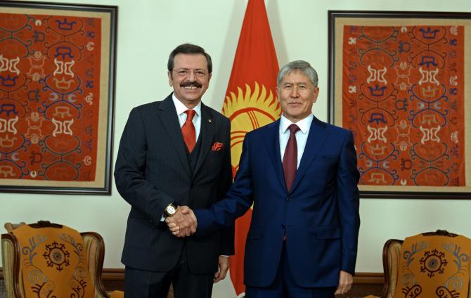 Президент Кыргызстана и глава Союза торговых бирж и палат Турции обсудили взаимодействие между деловыми кругами — Tazabek