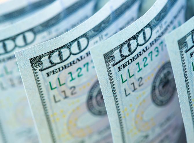 Доллар UP: Доллар США снова обновил исторический максимум и продается по 74 сома — Tazabek