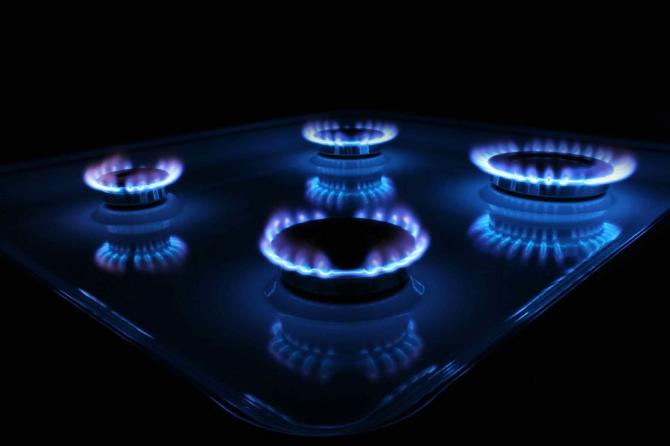«Газпром» остановит инвестпрограмму, если вопрос по газификации новостроек останется нерешенным, - премьер — Tazabek