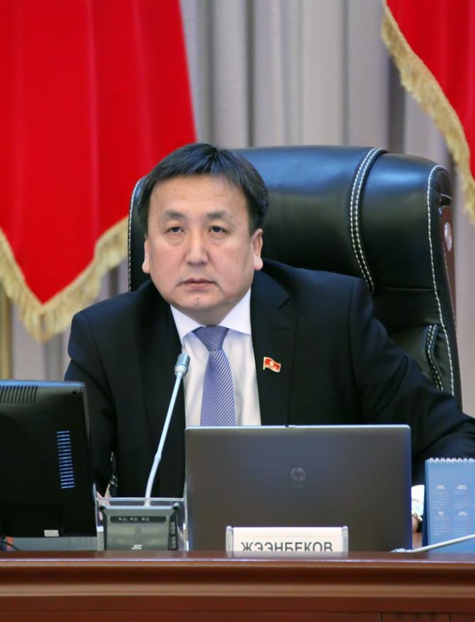 Парламент отклонил предложение использовать 50% средств Госнакопительного пенсионного фонда на госипотечное кредитование — Tazabek