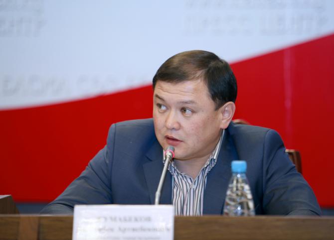 Депутат Д.Джумабеков попросил облегчить условия госипотеки — Tazabek