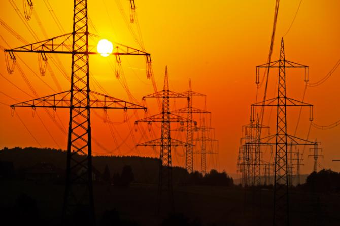 В правительстве снова рассматривают импорт электроэнергии из Казахстана — Tazabek