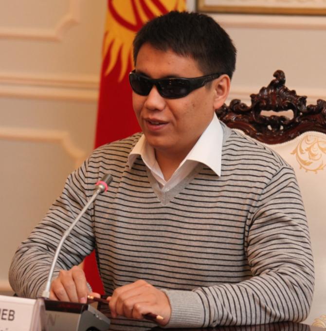 Комитет ЖК по транспорту одобрил законопроект о регистрирации праворульных автомобилей, ввезенных в КР до 4 июня 2015 года — Tazabek