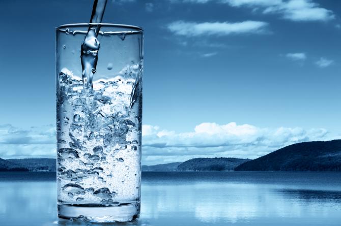 Через несколько лет для КР вода станет главным экспортным товаром, а курс сома привяжем к курсу воды на мировых рынках, - экономист — Tazabek