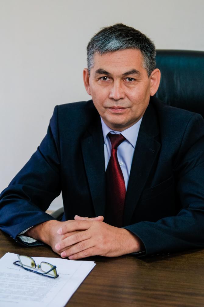 Замминистра Б.Тюменбаев предложил отменить НДС на ввоз авиатоплива в КР, депутаты отложили рассмотрение вопроса — Tazabek