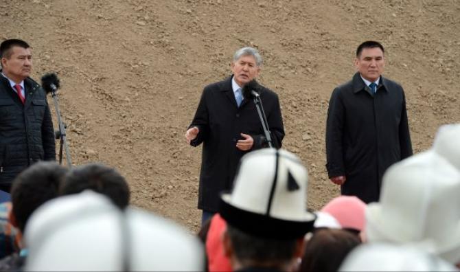 А.Атамбаев: Кыргызстан быстро встанет на ноги, если чиновники будут бояться воровать и предприниматели получат доступные кредиты — Tazabek