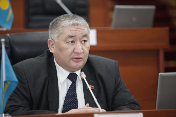 Депутат ЖК предложил запретить электроэнергетическим предприятиям передавать электроэнергию, предназначенную многоквартирным домам, к другим промобъектам — Tazabek