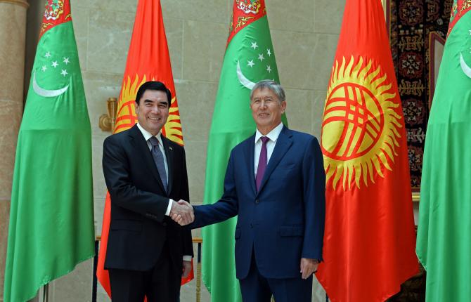 А.Атамбаев: Туркменистан готов поставлять дешевую электроэнергию — Tazabek
