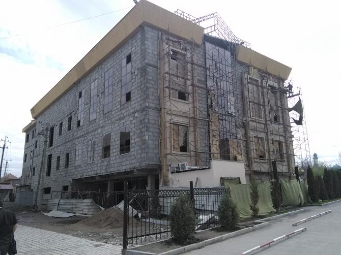 Бишкекглавархитектура: Госэкотехинспекция ничего не делает по самовольному строительству пристройки к ресторану «Сон-Кол» — Tazabek