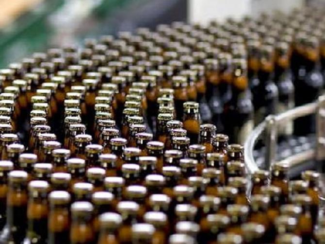 ГНС и ГСБЭП изъяли более 20 тыс. бутылок алкоголя водочного завода «Кристалл» с сомнительными акцизными марками — Tazabek