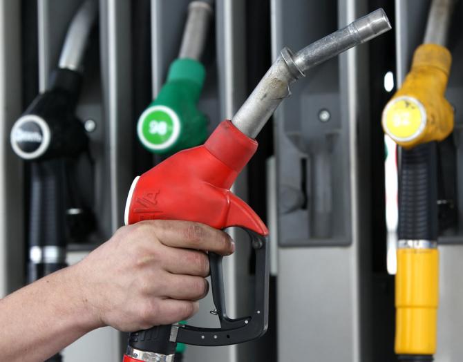 Минэкономики предложило увеличить акциз на бензин с 3 тыс. до 4 тыс. сомов за тонну — Tazabek