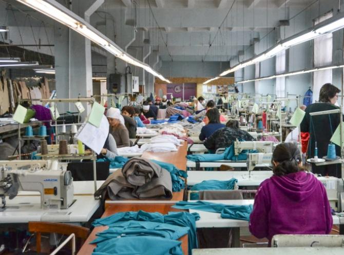 Швейная отрасль испытывает трудности и объем продукции упал в 5-10 раз, - Гильдия соотечественников — Tazabek