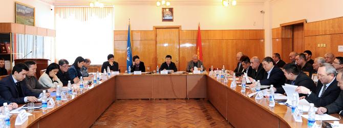 Фоторепортаж — Премьер провел на Иссык-Куле совещание по развитию туризма — Tazabek