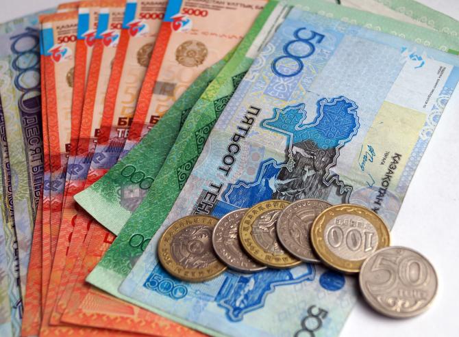 «Вечерний курс валют»: Тенге продается по 0,21 сома — Tazabek