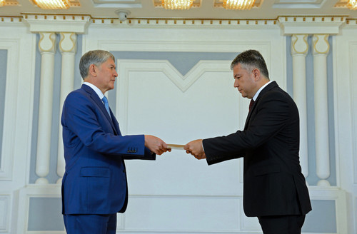 Посол Республики Таджикистана в КР Олимзода Сухроб Ходжа