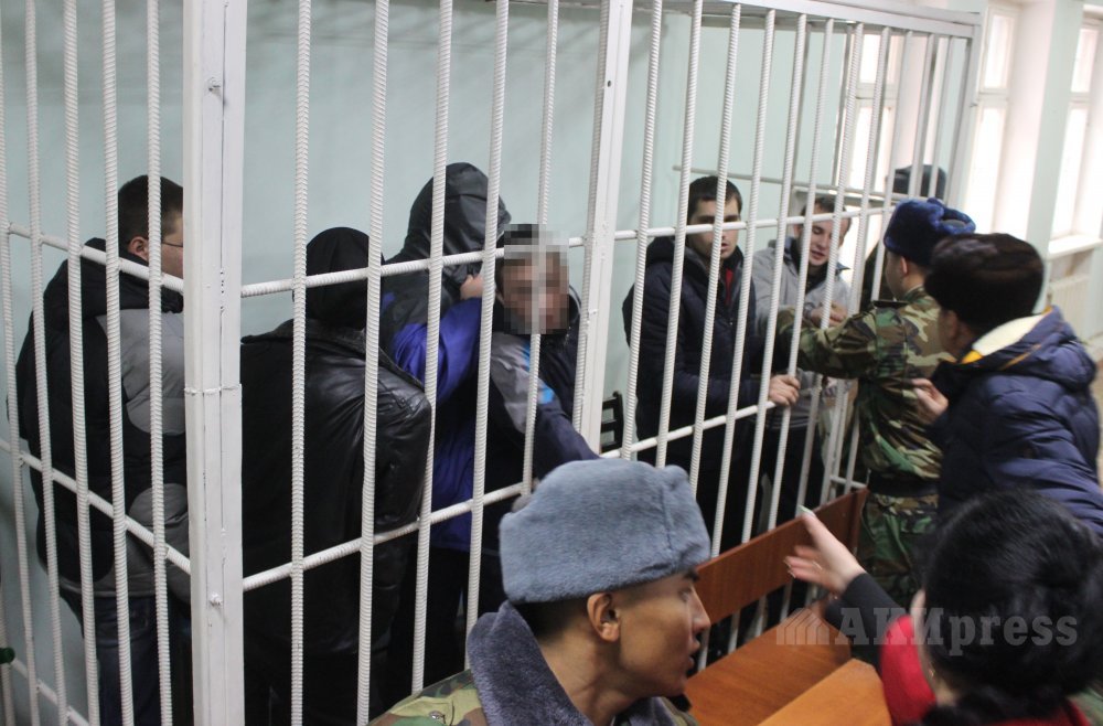 Обвинили оправдали. Детские тюрьмы Кыргызстана. Цыган в зале суда.